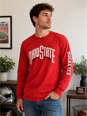 Ohio State Buckeyes Men’s Small Red Long Sleeve Shirt Sleeve Logo NCAA